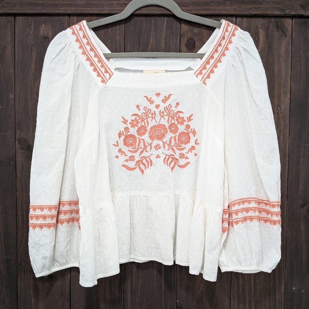 Universal Thread Embroidered Peplum Top – Large